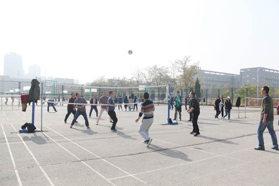 说明: E:\work\宣传部\宣传工作\Photos\2018\201811\20181109污污漫画
召开教职工趣味运动竞赛\xcb\IMG_7044.JPG