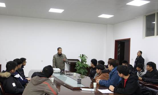 说明: E:\work\宣传部\宣传工作\Photos\2018\20181221污污漫画
《聚合物合成工艺学》课程创新教学模式取得良好效果\20181221高分子课改颁奖\IMG_8472.JPG