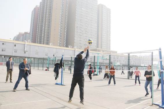 说明: E:\work\宣传部\宣传工作\Photos\2018\201811\20181109污污漫画
召开教职工趣味运动竞赛\xcb\IMG_6998.JPG